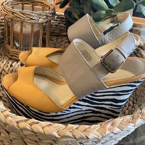 Women’s Nine West Unstopable Leather Zebra Print Wedges Size 8